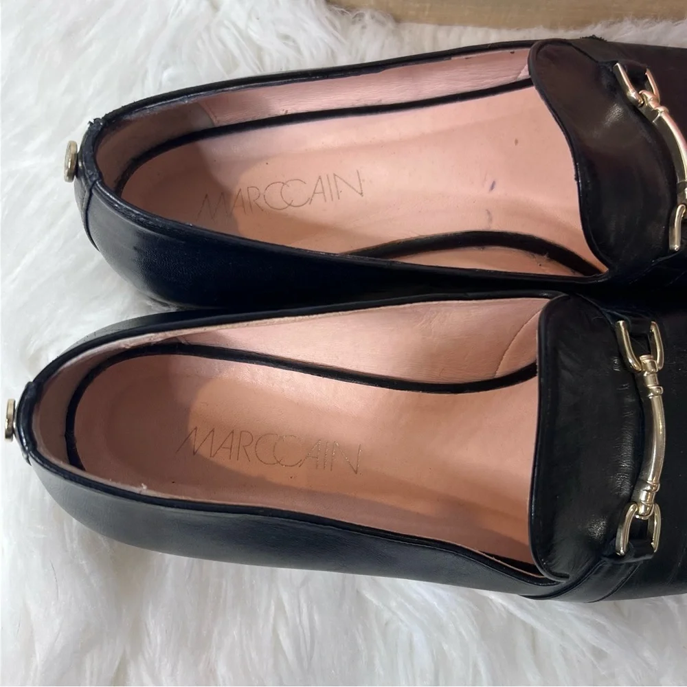 Marc Cain Black Leather Slip-On Loafers